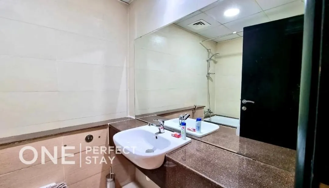 Diamond Views Stylish Living Apartment Dubai United Arab Emirates